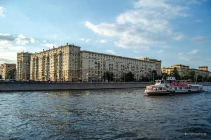 Екскурсія по москві-річці або річкова прогулянка на теплоході (причалу «Київський вокзал») Екскурсія по москві-річці або річкова прогулянка на теплоході