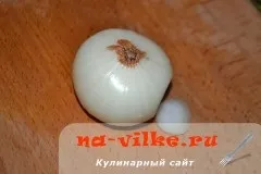 Нарізка цибулі основні способи, форми і секрети (лука) Нарізка цибулі основні способи, форми і секрети