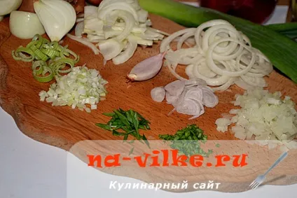 Нарізка цибулі основні способи, форми і секрети (лука) Нарізка цибулі основні способи, форми і секрети