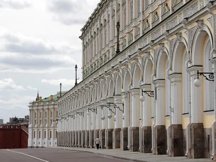 Москва, новини, на трьох набережних в центрі Москви через нічний забігу закриють рух транспорту (автобуси) Москва, новини, на трьох набережних в центрі Москви через нічний забігу закриють рух транспорту