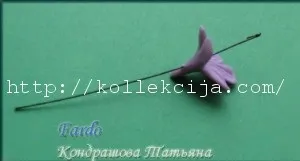 Фіалка з полімерної глини