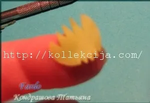 Фіалка з полімерної глини