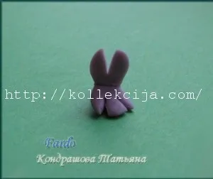 Фіалка з полімерної глини