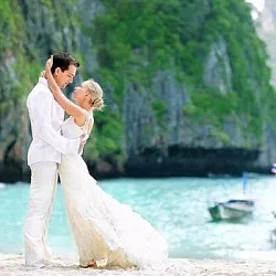 Hot summer або смілива мода для спекотних наречених (мода) Hot summer або смілива мода для спекотних наречених
