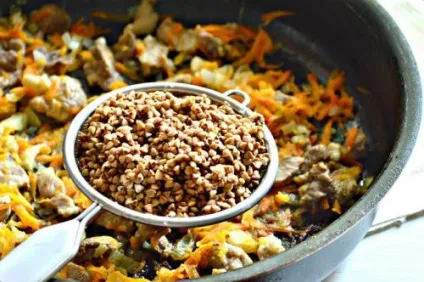 Гречка зі свининою на сковороді - рецепт з фото (сковороді) Гречка зі свининою на сковороді - рецепт з фото
