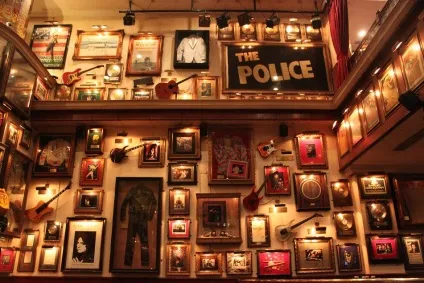 Hard rock cafe 14 фактів про відому мережу ресторанів (васильева анастасія) Hard rock cafe 14 фактів про відому мережу ресторанів