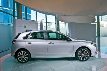 Hyundai i30 2017-2018 фото відео ціна комплектації, характеристики Хендай ай 30 3 покоління, відгуки (hyundai) Hyundai i30 2017-2018 фото відео ціна комплектації, характеристики Хендай ай 30 3 покоління, відгуки