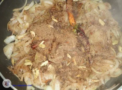 Індійський каррі - гострий, пряний і дуже ароматний (індійський соус каррі) Індійський каррі - гострий, пряний і дуже ароматний