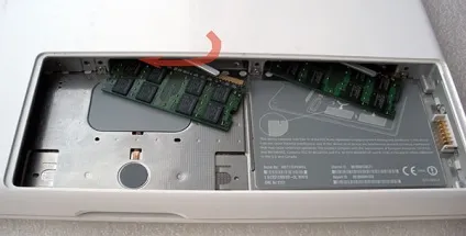 It блог як розібрати і зробити профілактику macbook white (Весь процес профілактики займає) It блог як розібрати і зробити профілактику macbook white