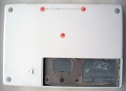 It блог як розібрати і зробити профілактику macbook white (Весь процес профілактики займає) It блог як розібрати і зробити профілактику macbook white