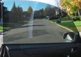 Як швидко зняти стару тонування зі скла автомобіля легка справа