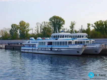 Як дістатися до Свіяжска з Казані на теплоході