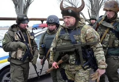 Яке щастя - чути тишу! Диванні війська (прекрасна) Яке щастя - чути тишу! диванні війська