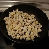 Як приготувати попкорн на сковороді як приготуємо (готуємо в мультиварці) Як приготувати попкорн на сковороді як приготуємо