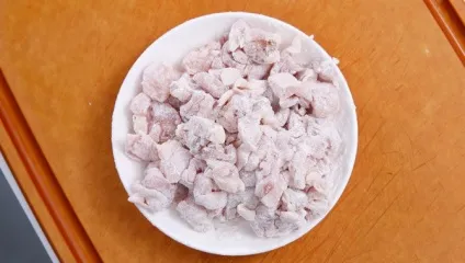 Як приготувати вершковий суп з куркою і грибами (сіллю чорним перцем) Як приготувати вершковий суп з куркою і грибами