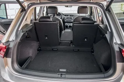 Огляд і технічні характеристики ford kuga і volkswagen tiguan - порівняння авто (огляд ford kuga volkswagen tiguan технічні характеристики фото багажник салон) Огляд і технічні характеристики ford kuga і volkswagen tiguan - порівняння авто