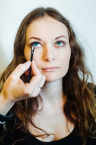 Як зробити модні смоки-айз покроковий урок, beauty insider (денний макіяж) Як зробити модні смоки-айз покроковий урок, beauty insider