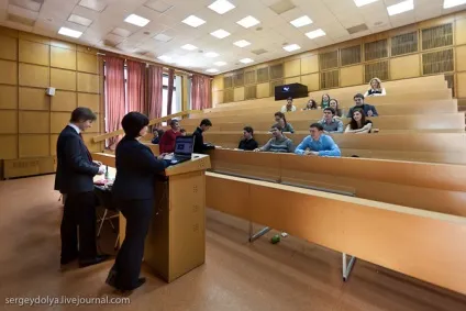 Як вчаться в МДІМВ