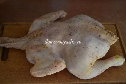 Як смачно приготувати домашню курку шматочками з картоплею в духовці, народні знання від