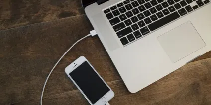 Як зарядити айфон без зарядки usb будинку (iphone) Як зарядити айфон без зарядки usb будинку