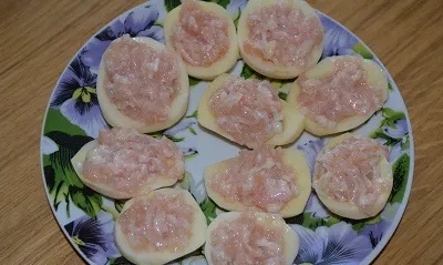 Картопля з фаршем запечений в фользі (запечений) Картопля з фаршем запечений в фользі