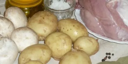 Картопля з грибами в духовці (з куркою, в сметані) рецепти (картопля з грибами в горщиках в духовці) Картопля з грибами в духовці (з куркою, в сметані) рецепти