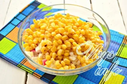 Класичний салат з крабовими паличками і рисом рецепт з фото (крабові палички) Класичний салат з крабовими паличками і рисом рецепт з фото