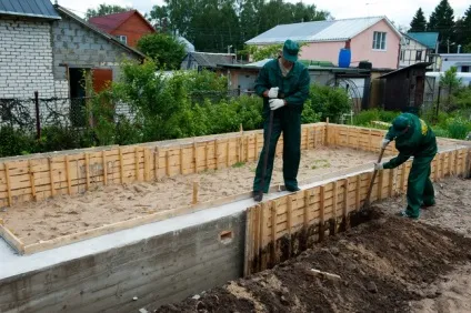 Коли знімати опалубку з стрічкового фундаменту - вимоги, терміни, демонтаж (демонтаж) Коли знімати опалубку з стрічкового фундаменту - вимоги, терміни, демонтаж