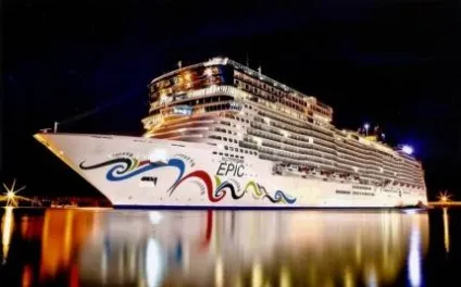 Круїзний лайнер «norwegian epic»