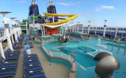Круїзний лайнер «norwegian epic»