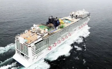 Круїзний лайнер «norwegian epic»