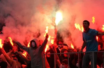 Хто може вважати себе фанатом «зеніту» місто 812 (вважати) Хто може вважати себе фанатом «зеніту» місто 812