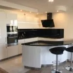Кухні з островом