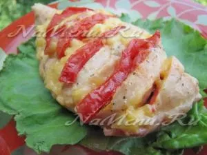 Куряче філе, запечене в фользі (помідори) Куряче філе, запечене в фользі