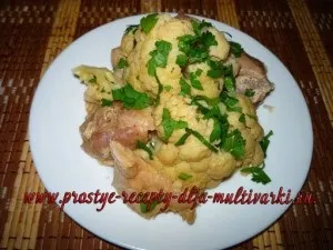 Курка з кольоровою капустою в мультиварці (кольоровий) Курка з кольоровою капустою в мультиварці