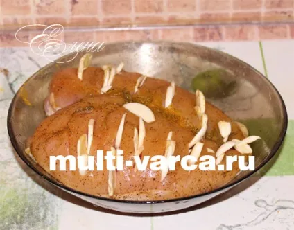 Куряча грудка з часником на пару в мультиварці (на пару) Куряча грудка з часником на пару в мультиварці