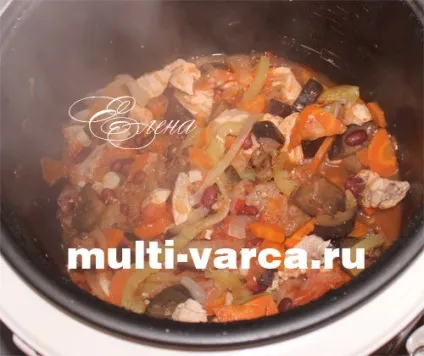 Курка з квасолею і овочами в мультиварці (квасолею) Курка з квасолею і овочами в мультиварці