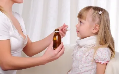 Гавкаючий кашель у дитини без температури комаровский, лікування дітей (кашель) Гавкаючий кашель у дитини без температури комаровский, лікування дітей