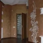 Оздоблення стін у передпокої штукатуркою