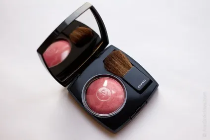 Макіяж з тушшю chanel - prune і рум'янами rose glacier (рум'янами) Макіяж з тушшю chanel - prune і рум'янами rose glacier
