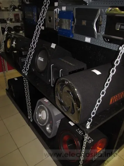 Малий та молодецький - активний сабвуфер blaupunkt gtb 8 a - студія автозвуку Електросила, киев (новинки автозвуку) Малий та молодецький - активний сабвуфер blaupunkt gtb 8 a - студія автозвуку Електросила, київ