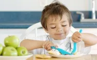 Масаж стоп дітям до року навіщо потрібен і як робити