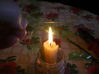 Майстер-клас з виготовлення квітів з непридатного матеріалу (ігри для дошкільнят) Майстер-клас з виготовлення квітів з непридатного матеріалу