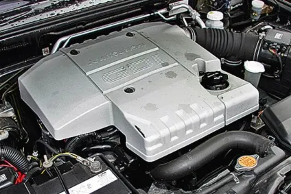 Mitsubishi pajero pinin (1999-2005) - делікатний карлик (високим витратою палива) Mitsubishi pajero pinin (1999-2005) - делікатний карлик