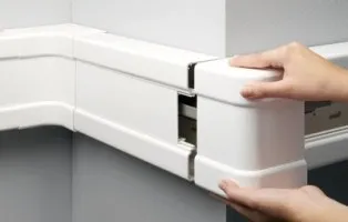 Монтаж електропроводки в кабельних пластикових коробах (кріплення) Монтаж електропроводки в кабельних пластикових коробах