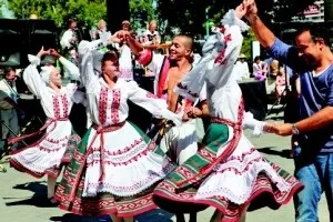 Народні белоукраінскіе танці, як невід'ємна частина білорусів - альманах сторінки історії Білорусії (народні) Народні белоукраінскіе танці, як невід'ємна частина білорусів - альманах сторінки історії Білорусії