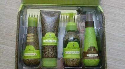 Набір для відновлення волосся luxe repair set від macadamia natural oil - відгуки, фото і ціна (набір) Набір для відновлення волосся luxe repair set від macadamia natural oil - відгуки, фото і ціна
