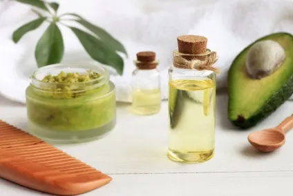 Натуральні маски для перетворення сухих волосся (волосся) Натуральні маски для перетворення сухого волосся