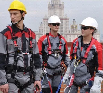 Забезпечення працівників спецодягом