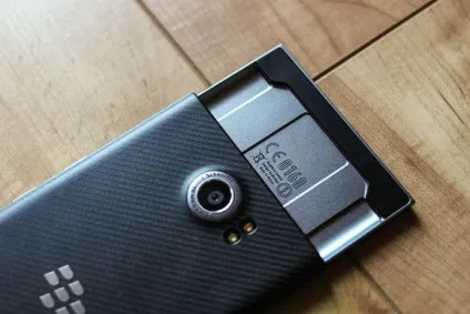 Огляд blackberry priv навіщо нам потрібен android-смартфон з клавіатурою, журнал digital world (blackberry priv) Огляд blackberry priv навіщо нам потрібен android-смартфон з клавіатурою, журнал digital world